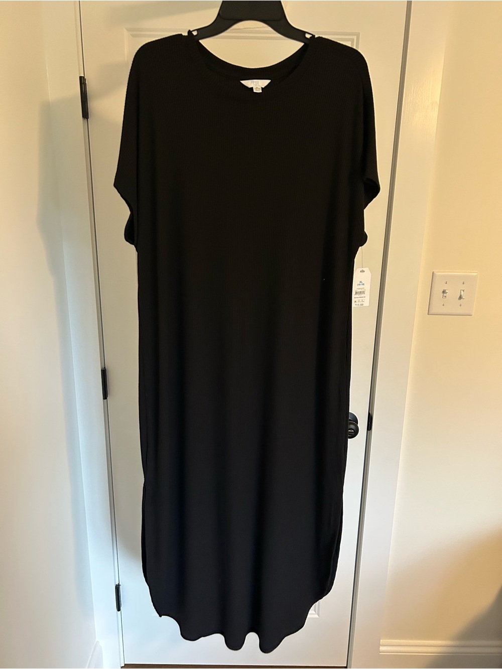 Time and Tru Black Ribbed Short Sleeve Maxi Dress